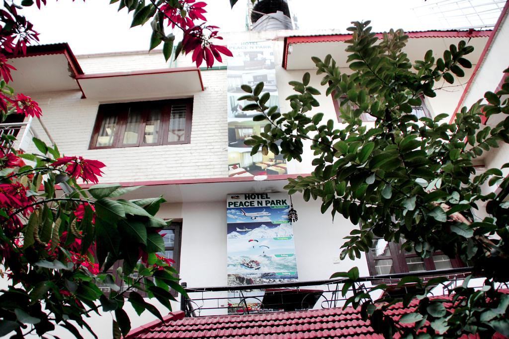Hotel Peace N Park Kathmandu Camera foto