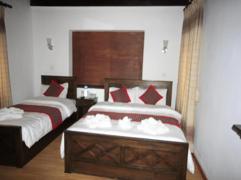 Hotel Peace N Park Kathmandu Esterno foto